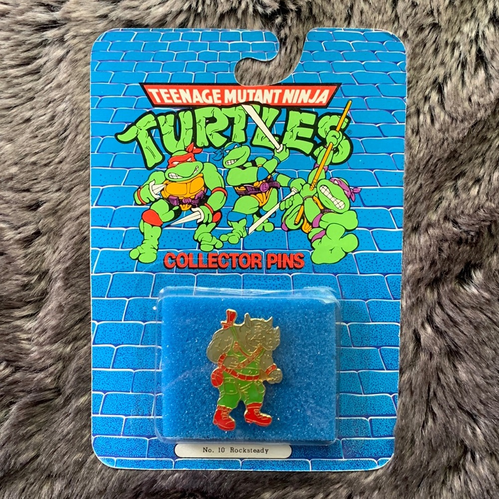 TMNT Rocksteady #10 1989 Collector Pin-Teenage Mutant Ninja Turtles-Ace Novelty